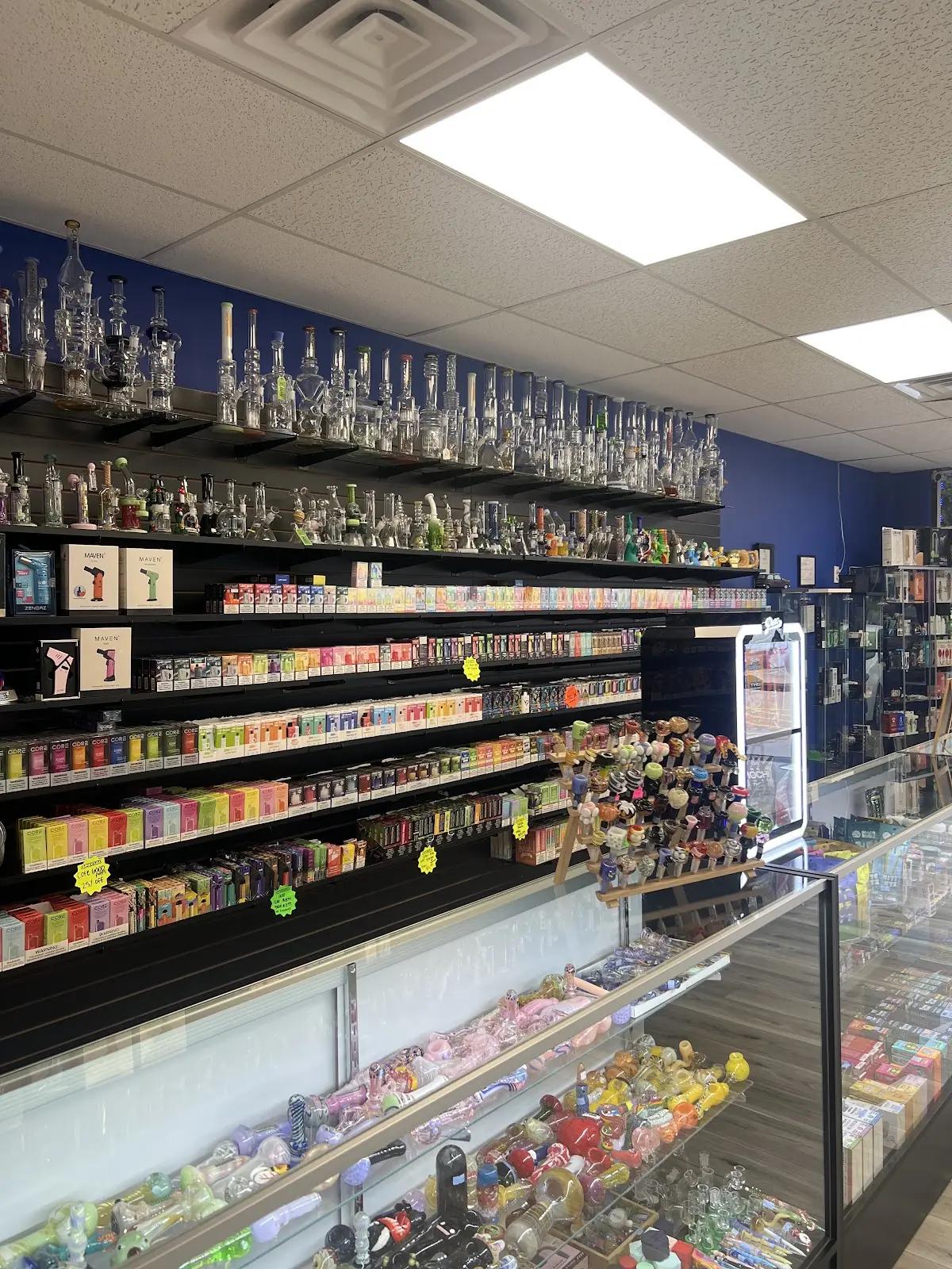 Image of The 9th Cloud Smoke & Vape